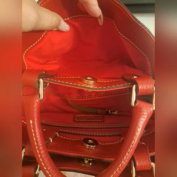 EUC Dooney & Bourke Red Leather Women's Bag
